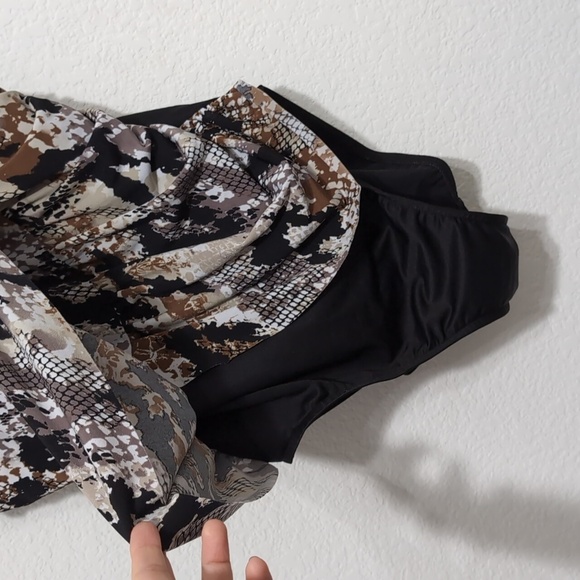 Magic Suit Magicsuit Animal Print Lisa One Piece Bathing Suit Women's size 12 - Picture 3 of 9